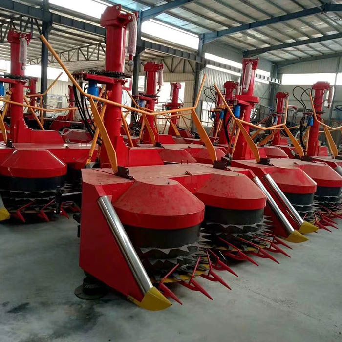 履帶式青儲(chǔ)機(jī)